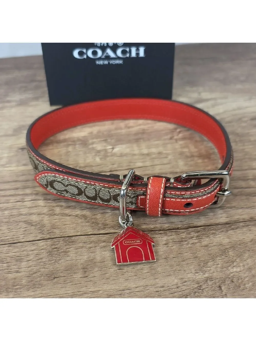 Rare Coach Size M 60339 Red and Brown Signature Dog Collar Charm‎ Limited Editio